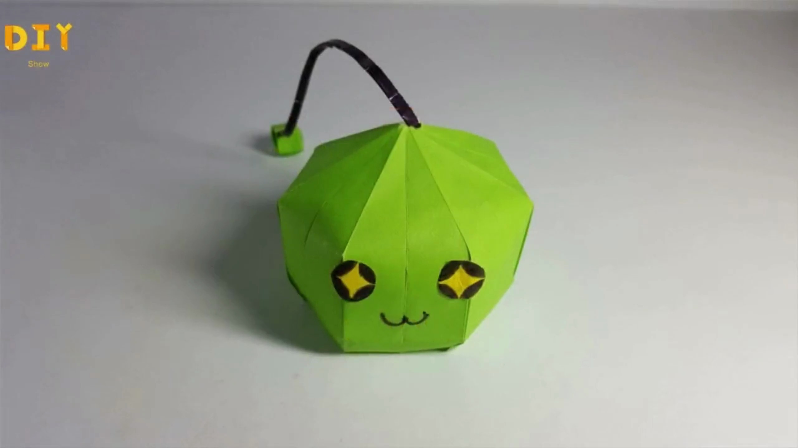 趣味创意折纸:灯笼鱼