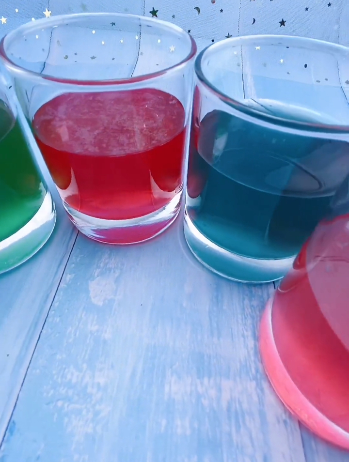 用紫甘蓝做梦幻的变色实验,你知道其中的科学原理吗?