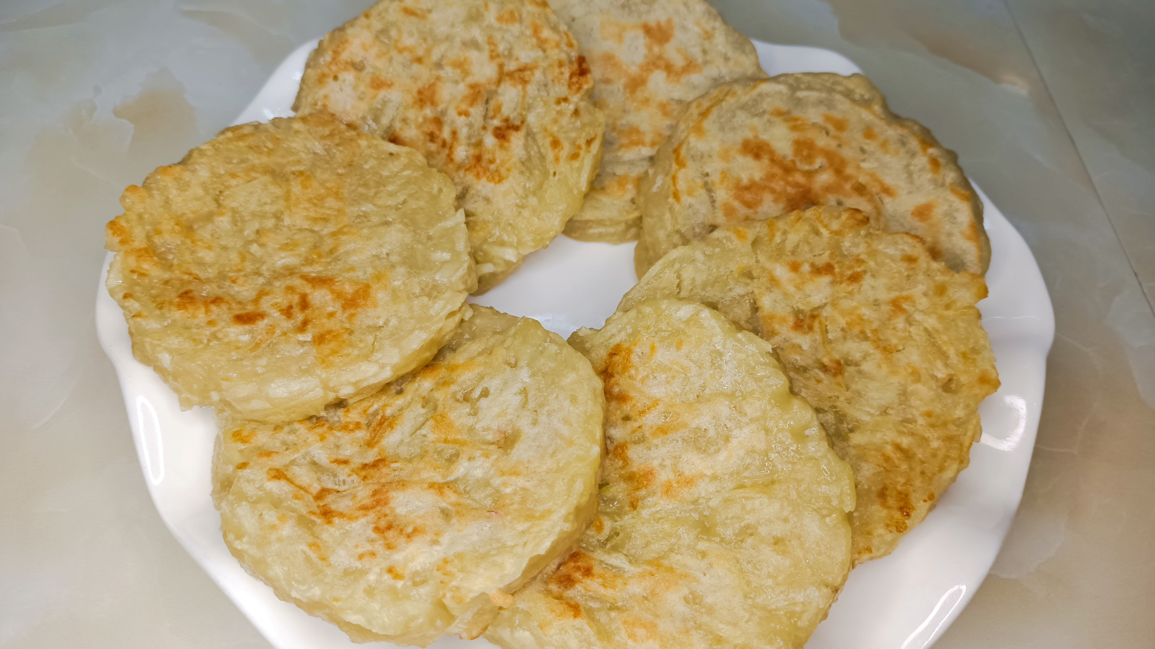 多给孩子做苹果饼吃,有健脾益胃功效