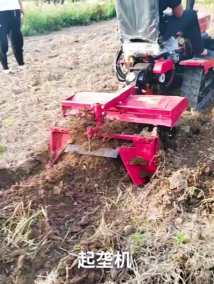 小型履带拖拉机旋耕机配置的一种起垄机
