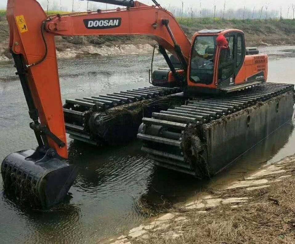 河渠清除淤泥水上挖掘机出租公司