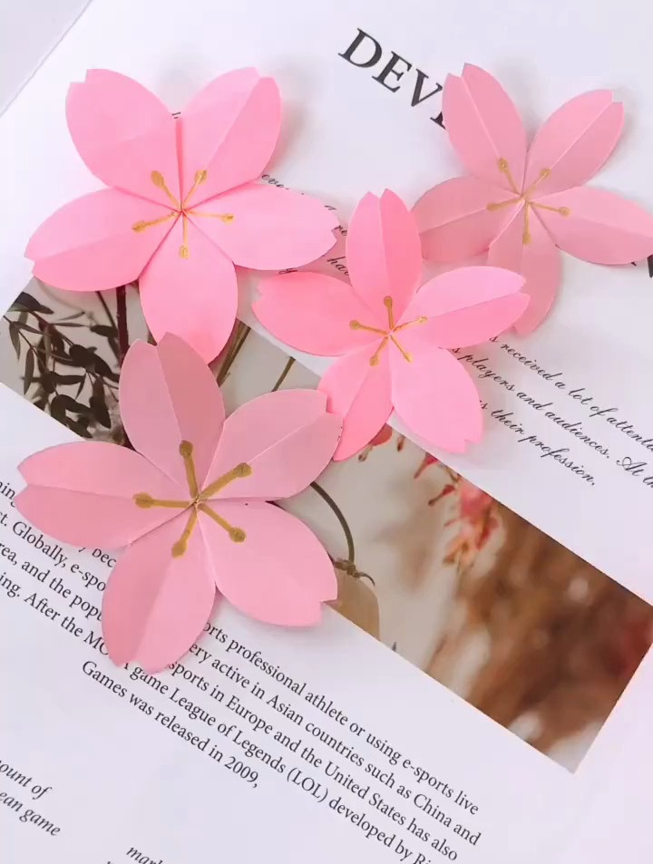 手工折纸 一张纸折出好看的樱花-度小视