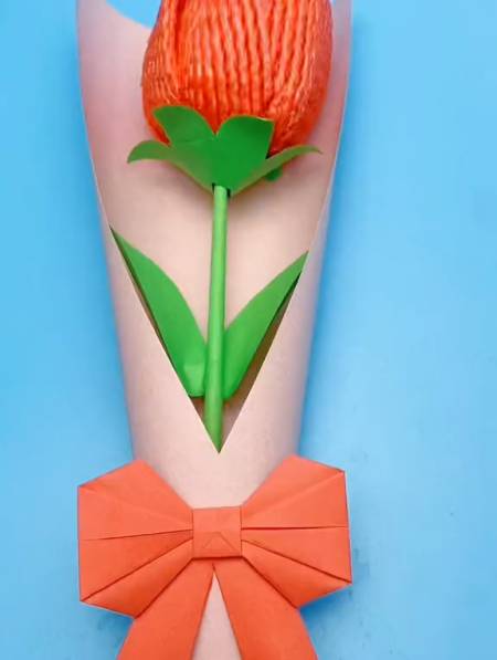 吃完的水果套不要扔一起来制作这个手工玫瑰花开学送给老师吧