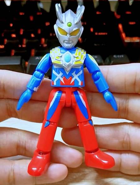 赛罗奥特曼迪迦奥特曼布鲁可奥特曼积木拼插玩具-度小视