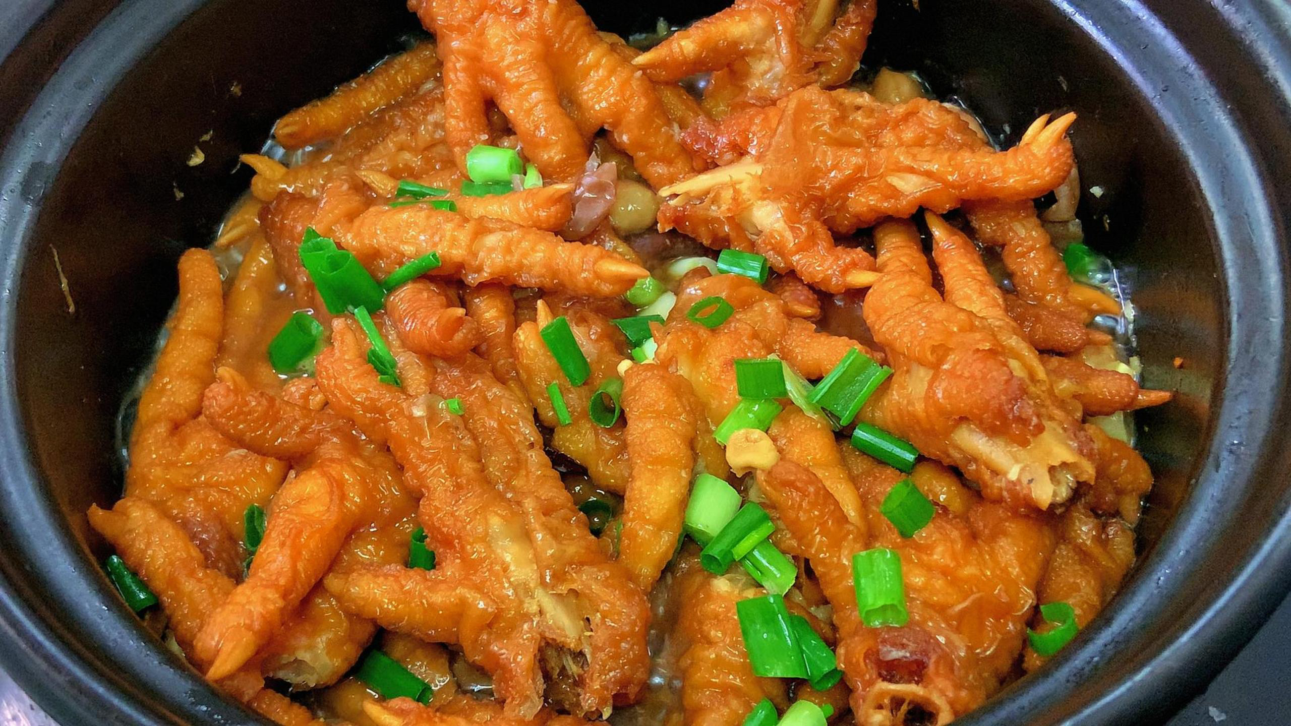 以后鸡爪买回家,你就像我这样做,荤素搭配好吃又营养,太香了