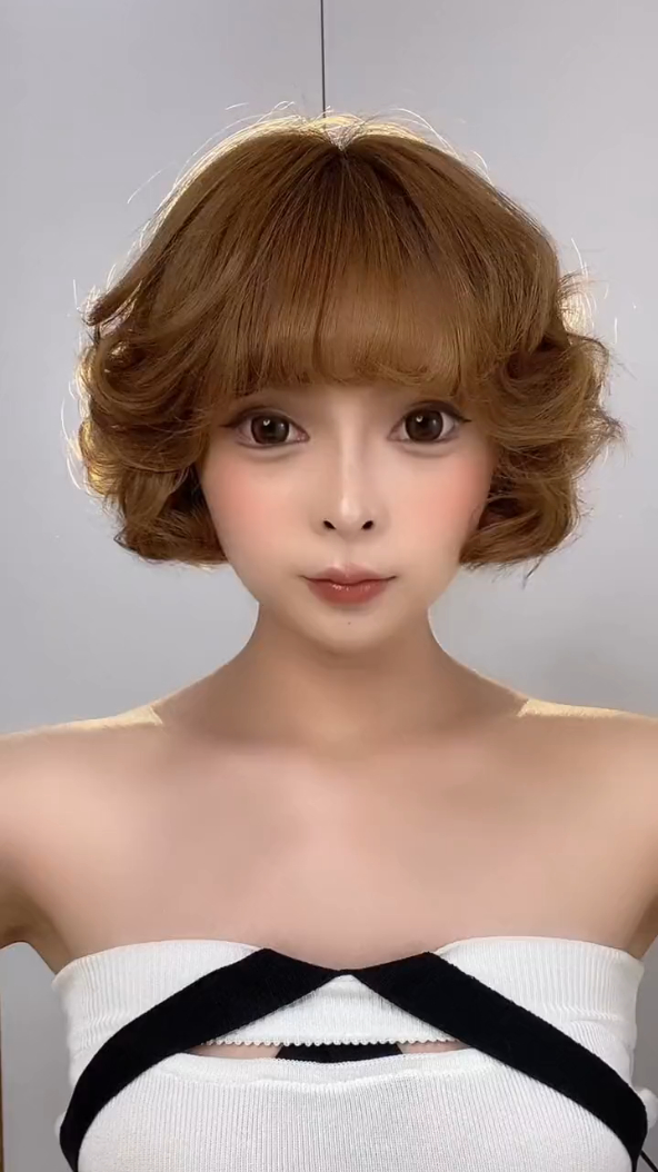 短发洋气双丸子头丸子头羊毛卷发型教程