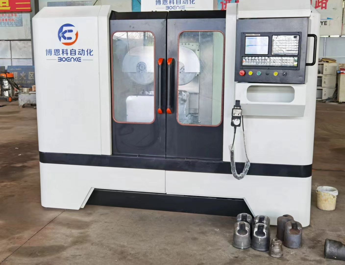 全自动金属打磨机