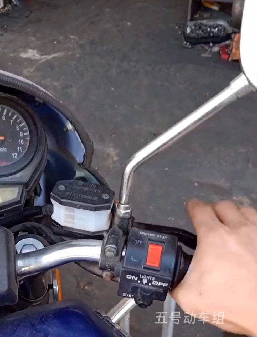 摩托车碟刹失灵维修过程