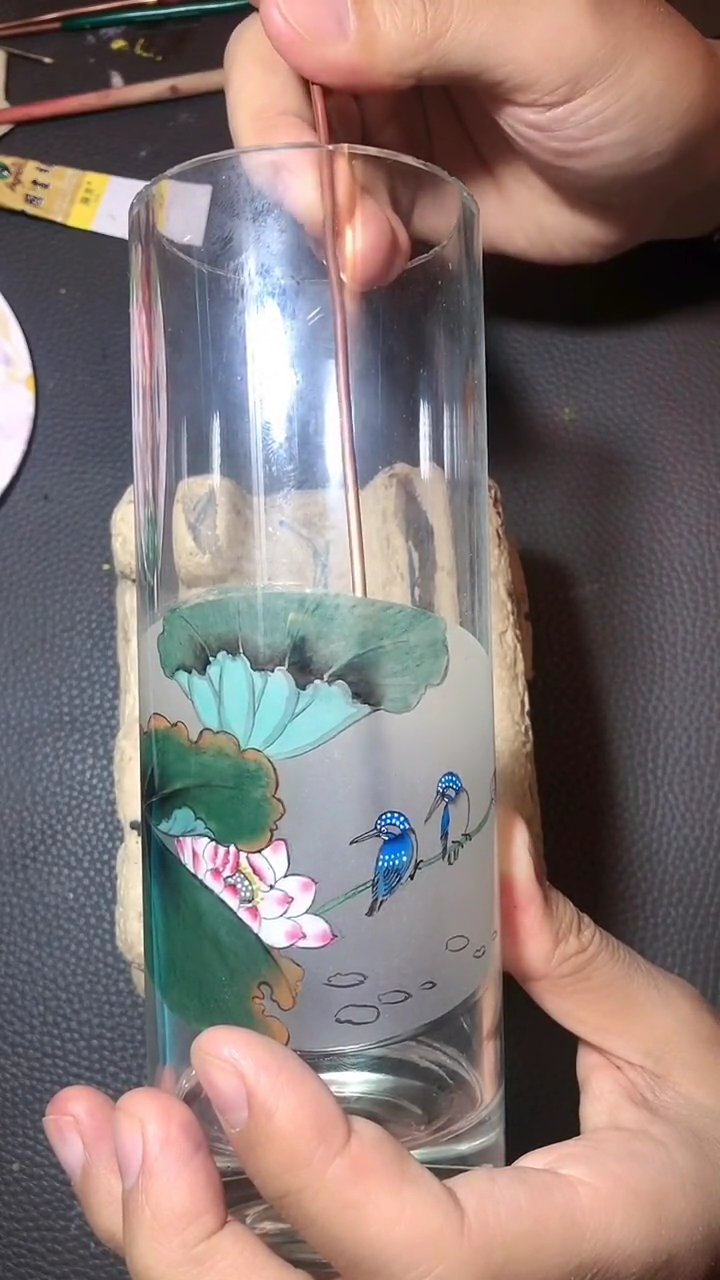 瓶内画之可爱的小翠鸟