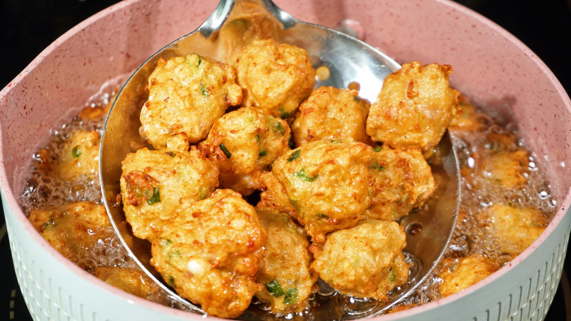 萝卜肉丸子,配料很重要,教你新做法,外酥里软,香