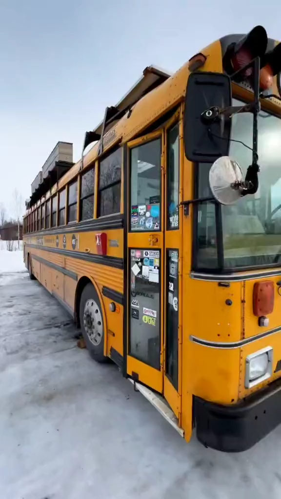 校巴改装的房车会是一种什么体验