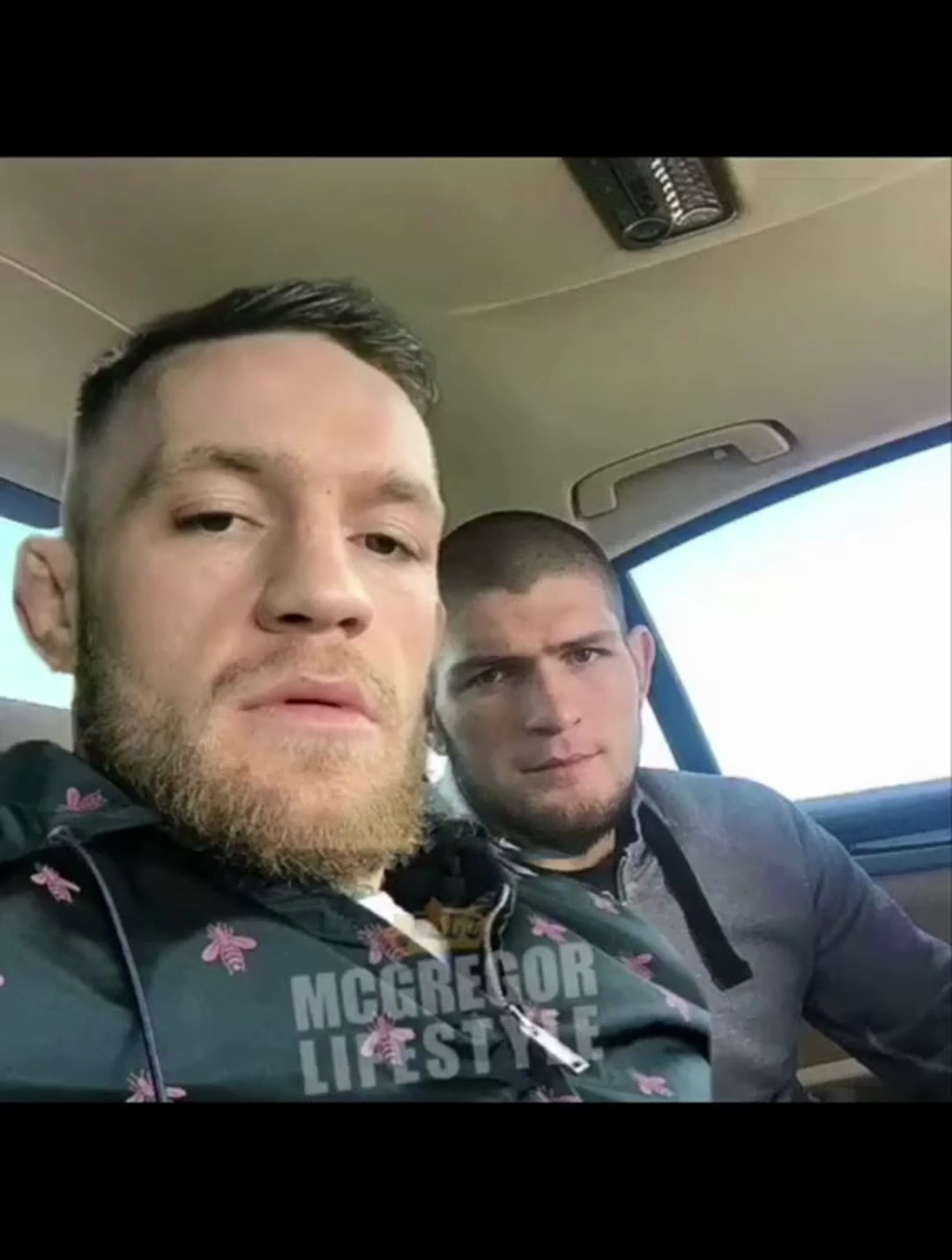 当康纳和小鹰视频的时候