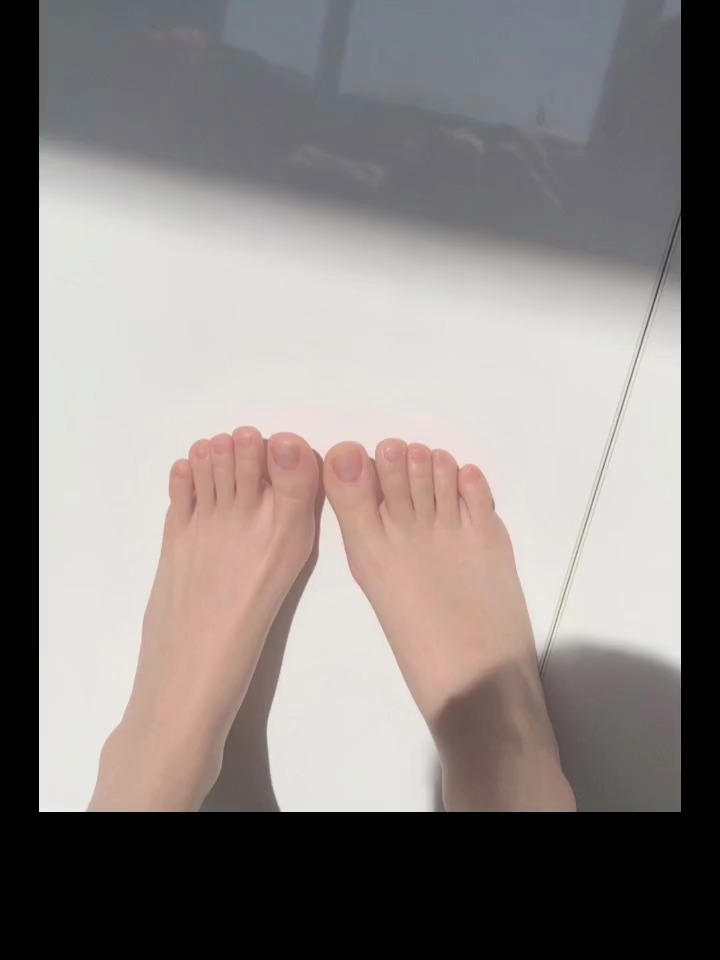 谁请我喝酒呀无处安放的小jio女生的脚美脚jiojio_321