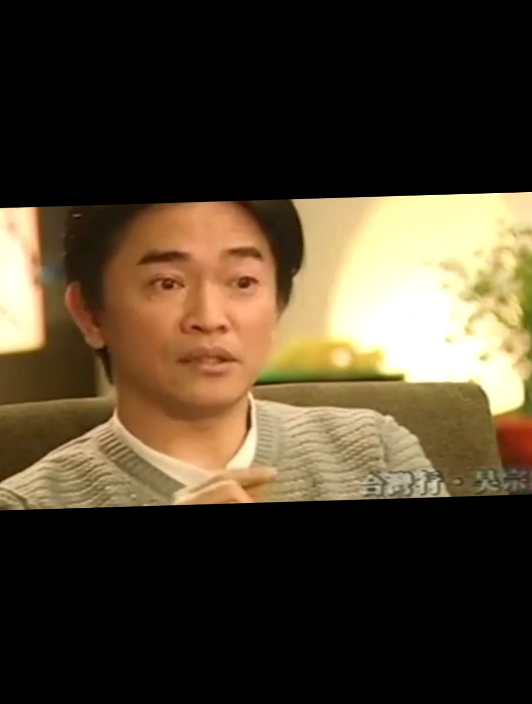 方文山 -周杰伦御用作词人,这一个字要8000,一首歌赚百万!-度小视