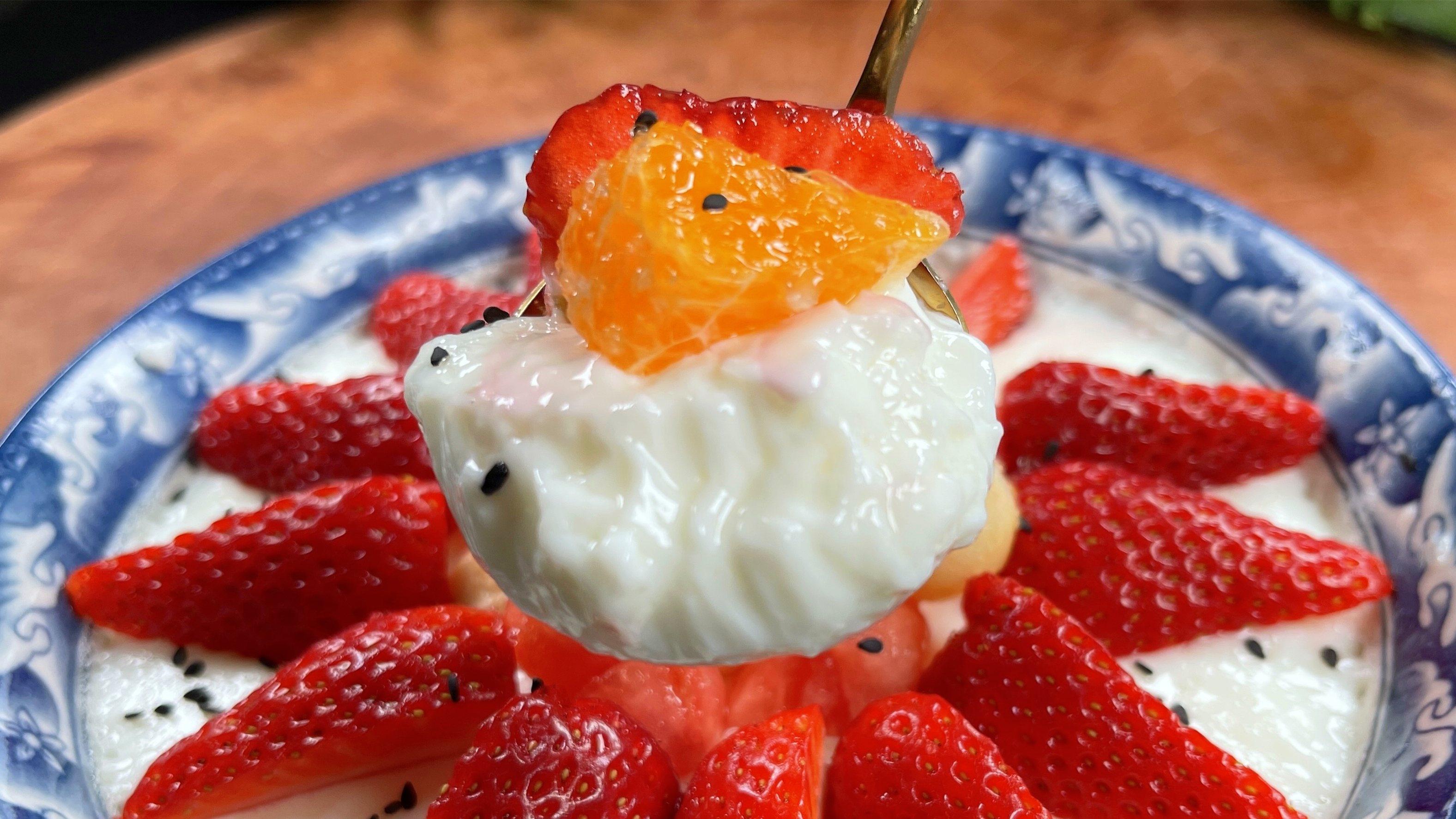 万万没有想到把牛奶放锅蒸一蒸,出锅瞬间变成一道美食,第一次见