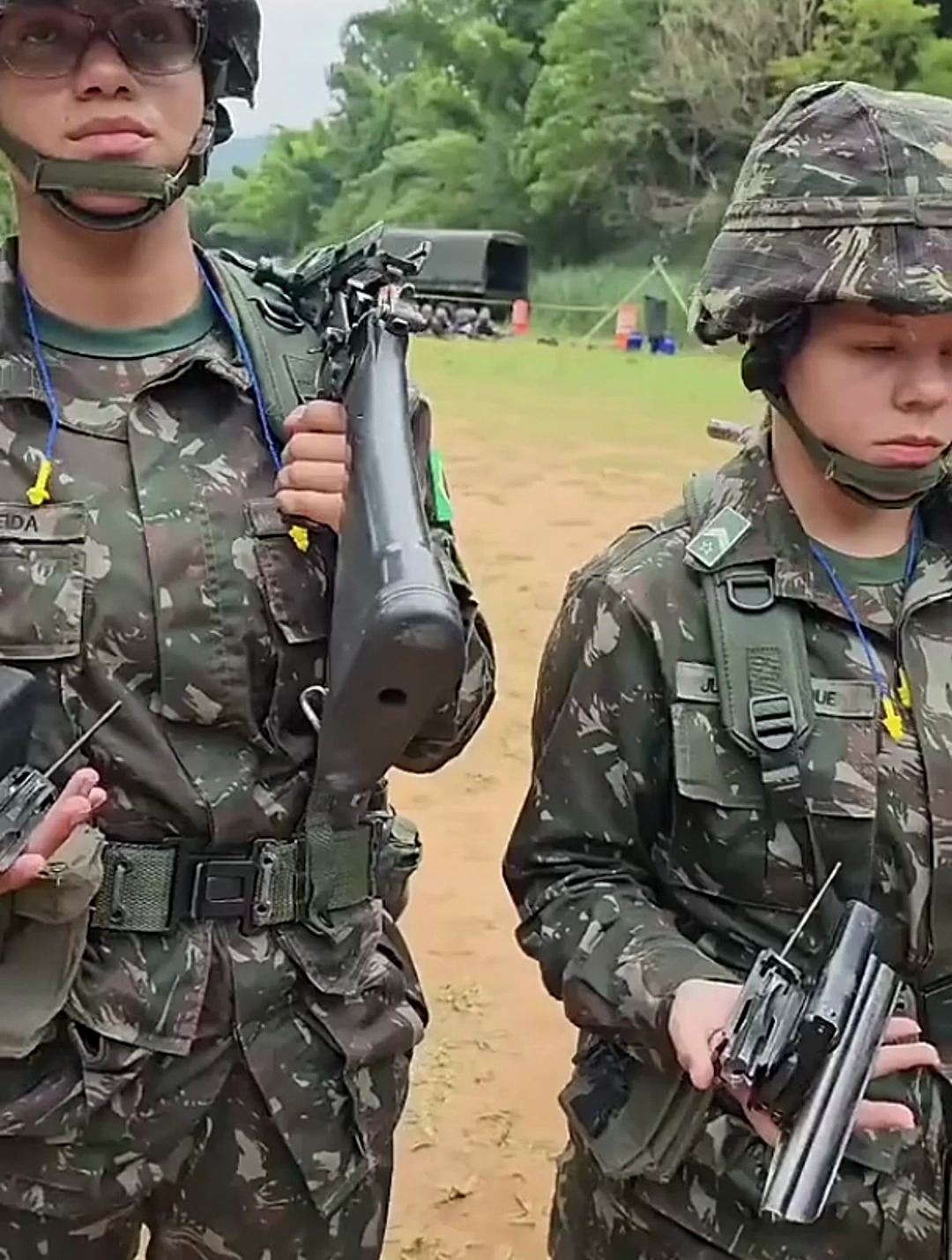 巴西9793女兵实弹射击