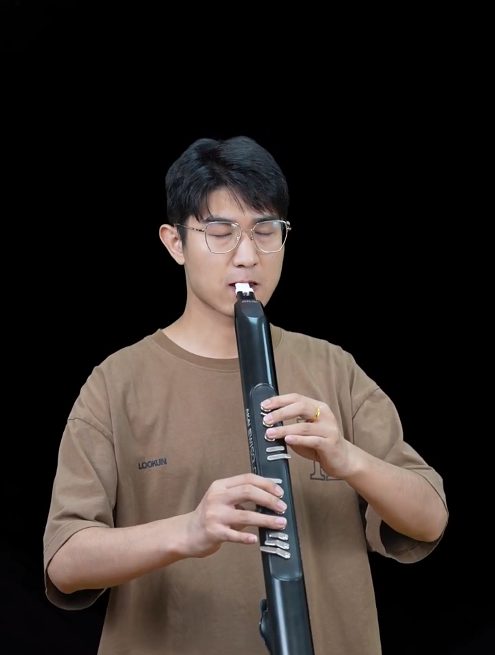 《我是一条小河》电吹管演奏-度小视