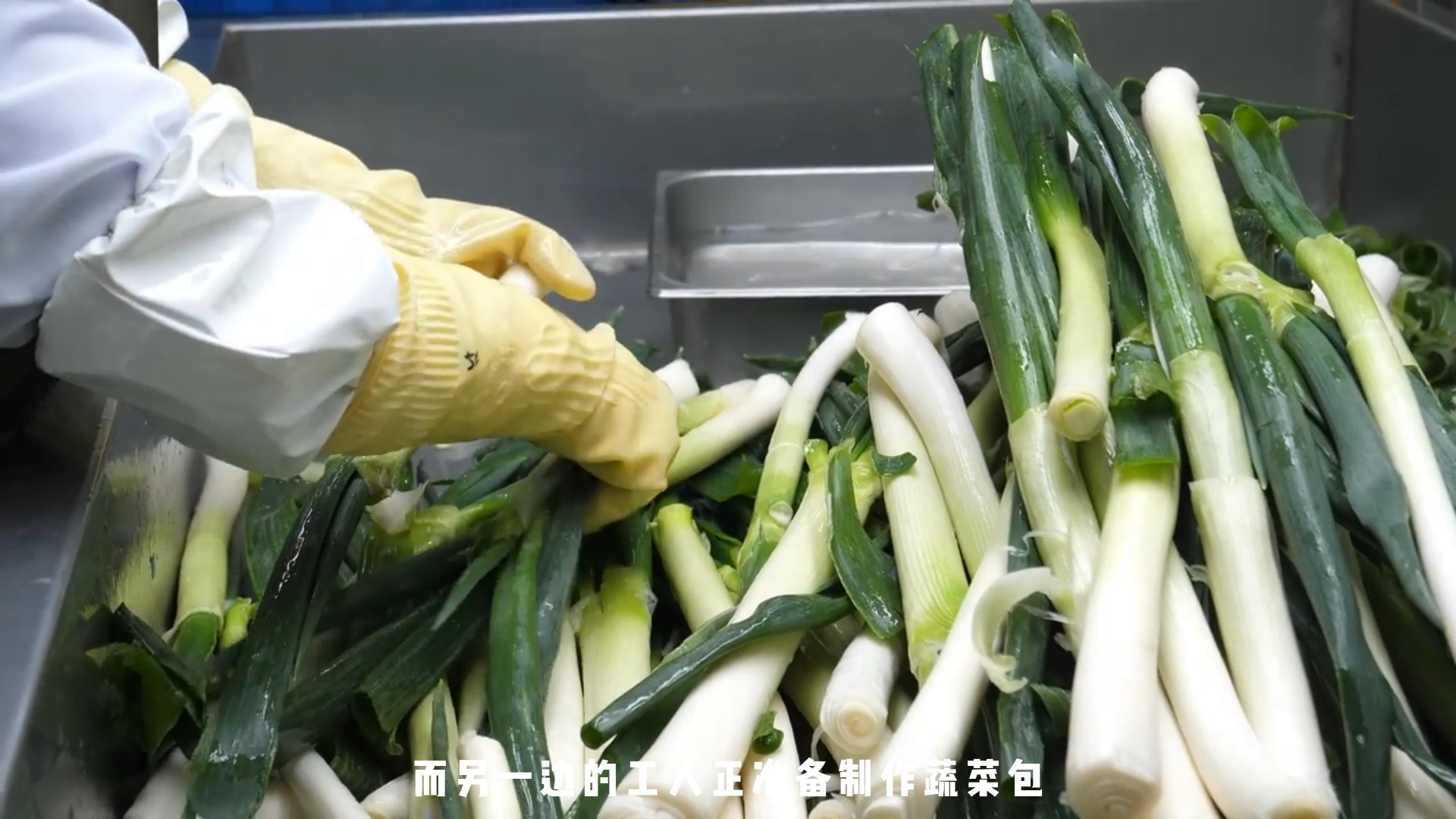 你知道泡面是怎么制作的吗?简简单单又一餐 妈呀太香了