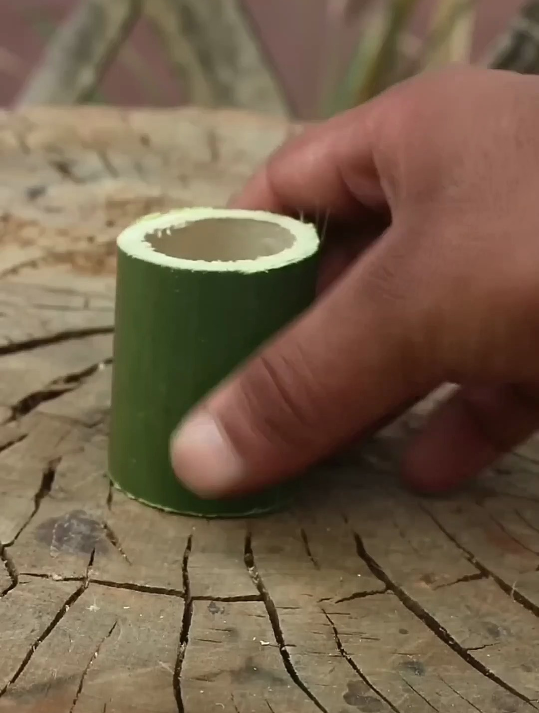 印度手工:用竹子制作牙签支架