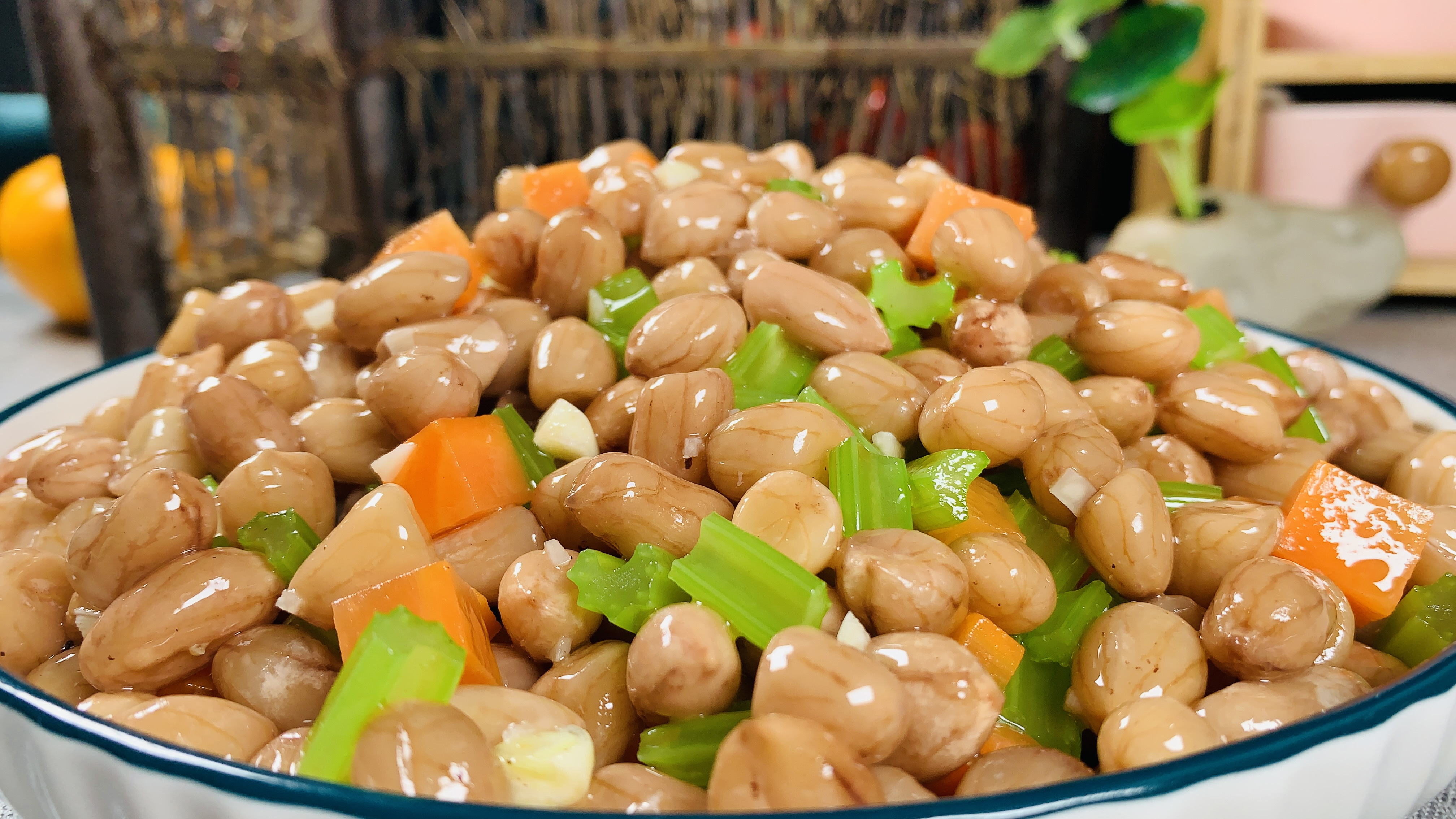 饭店的凉拌花生米为什么那么好吃,大厨教你详细做法,清脆爽口