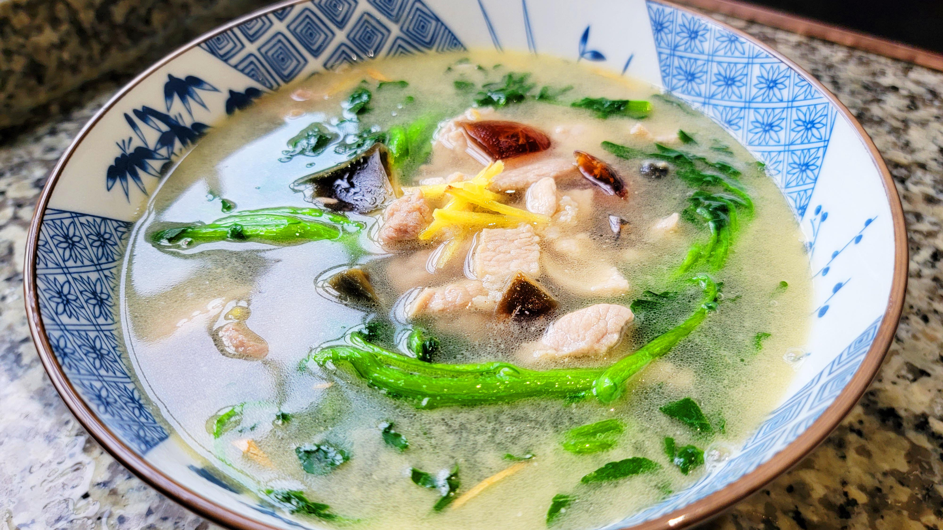 西洋菜汤家常做法,汤鲜清甜,养生好喝,关键做法特别简单