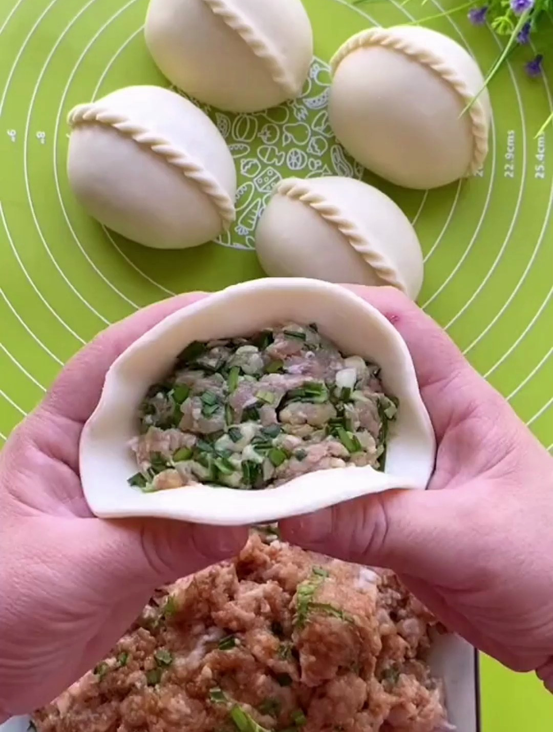 麵點分享 花樣麵食 簡單易學的鎖邊包子做法 愛生活愛美食-度小視