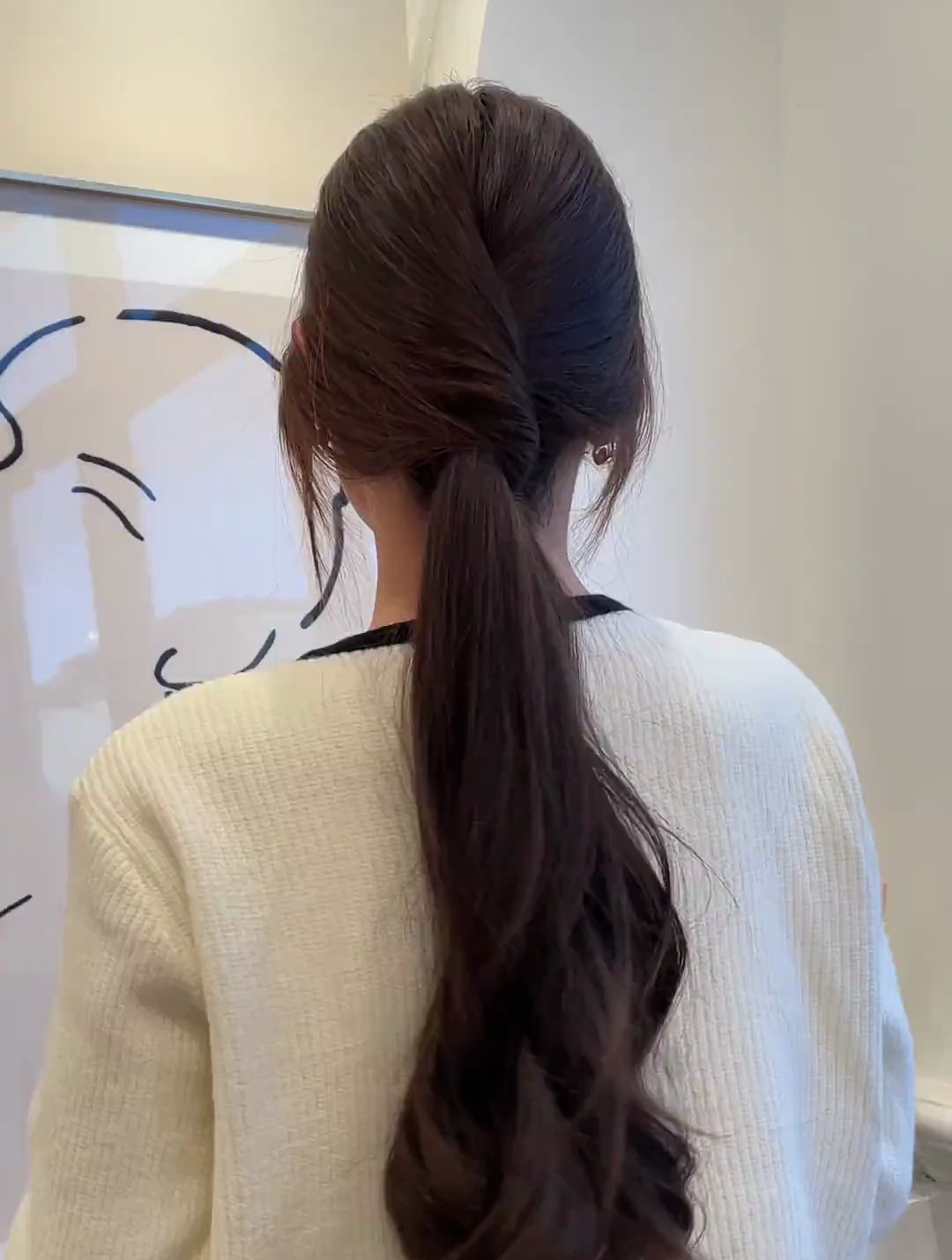 适合早8的韩系低马尾教程,手残党也能学会的发型