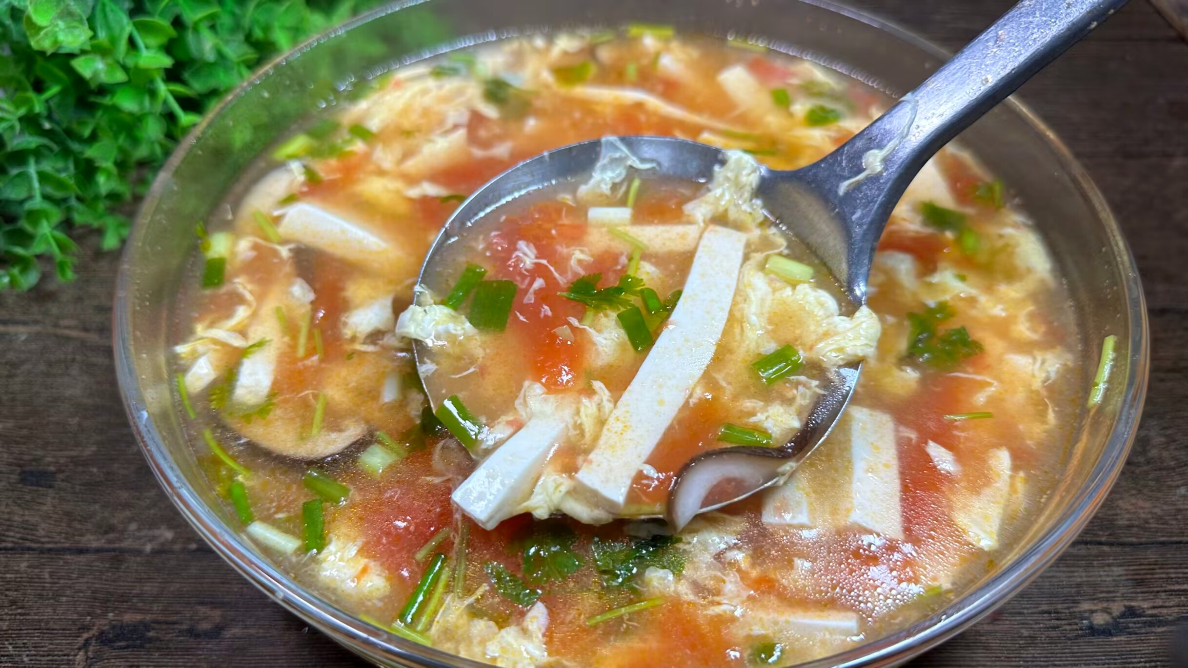 豆腐三鲜汤好喝有诀窍,教你一招,汤鲜味美,清淡不油腻,超解馋