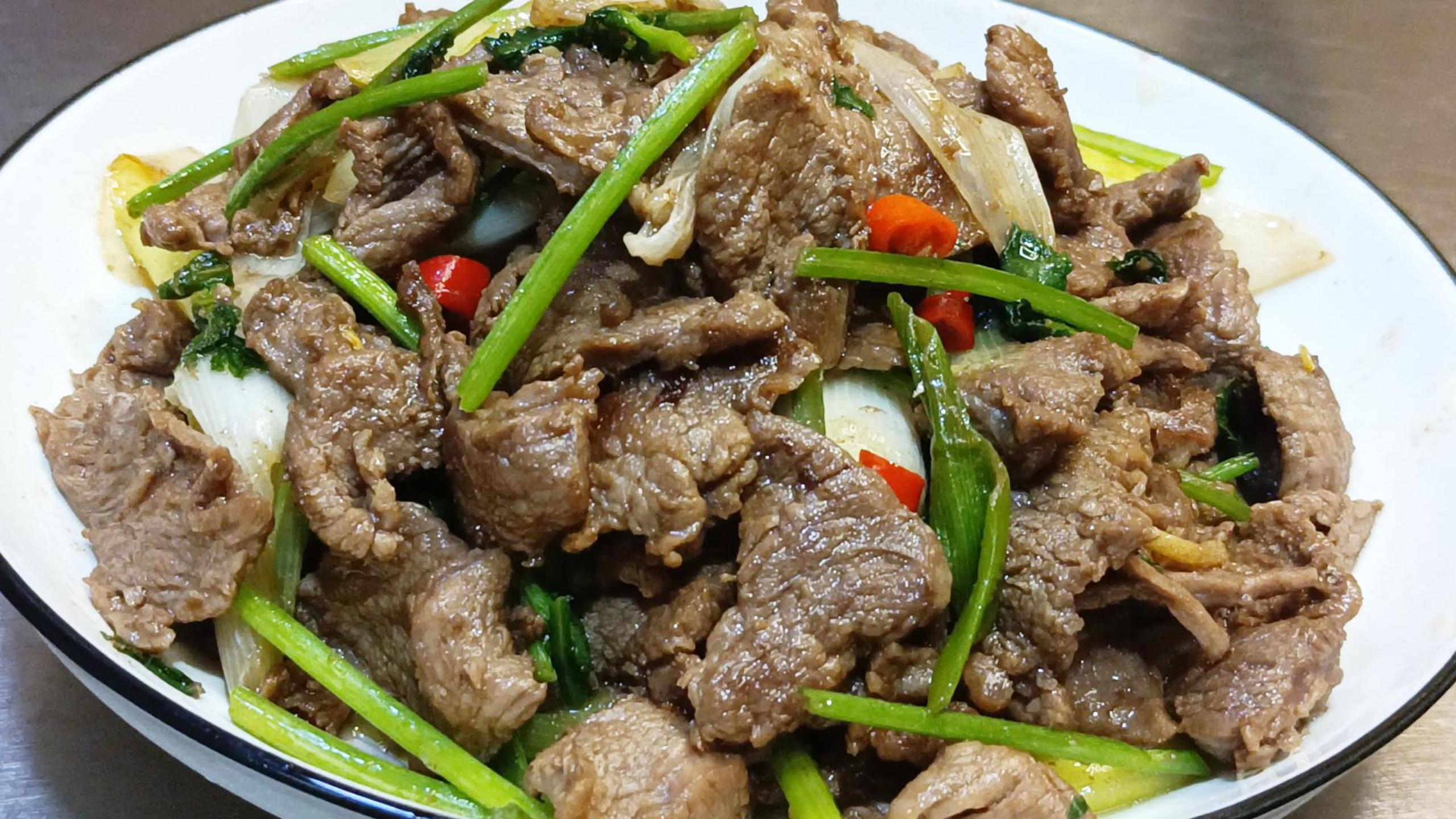 羊肉这样做比羊肉串还好吃,鲜香入味,做法简单