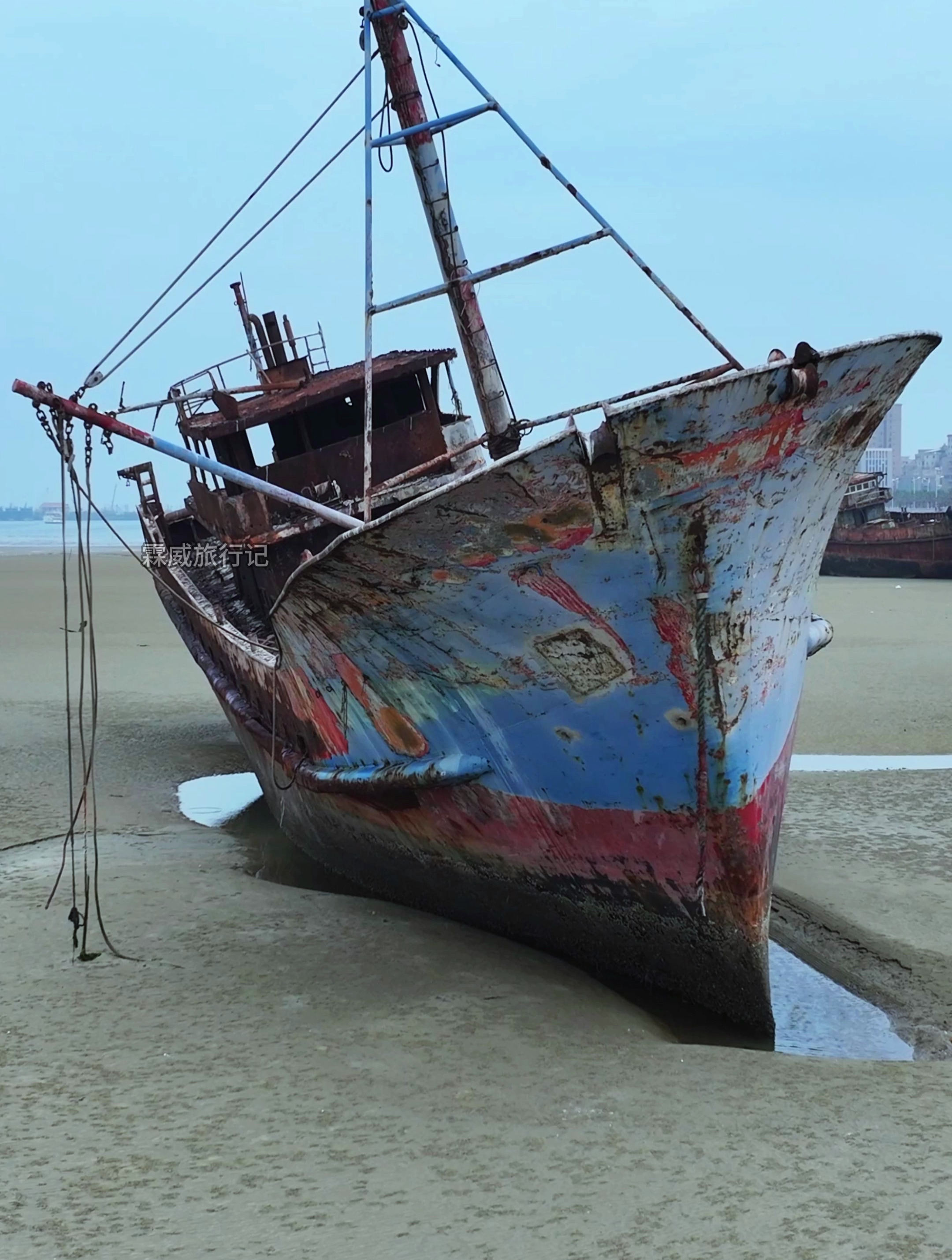 还记得闽晋渔5179号吗?这艘废弃渔船,就是13年前撞小日子的渔船
