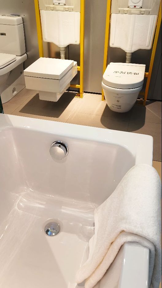 杜拉维特亚克力浴缸,带给您完美的沐浴体验