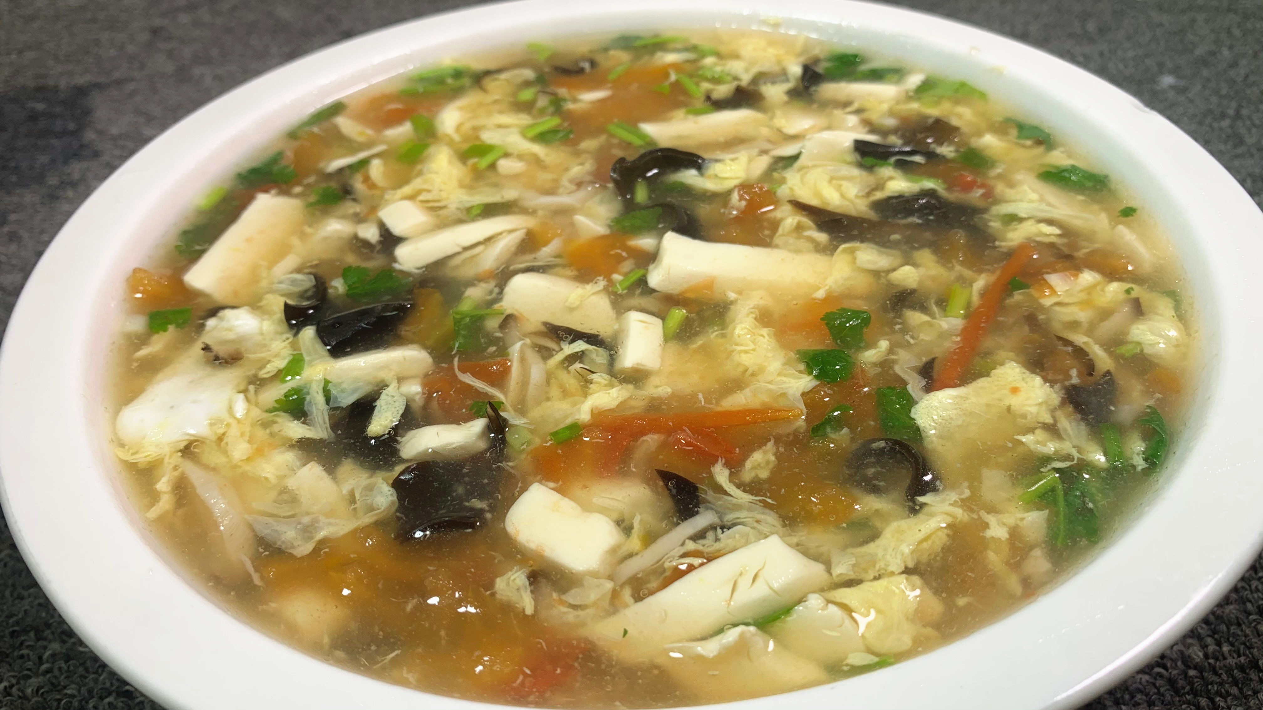 天冷要多喝这道豆腐汤，出锅汤鲜味美，天天喝都不腻，营养又美味