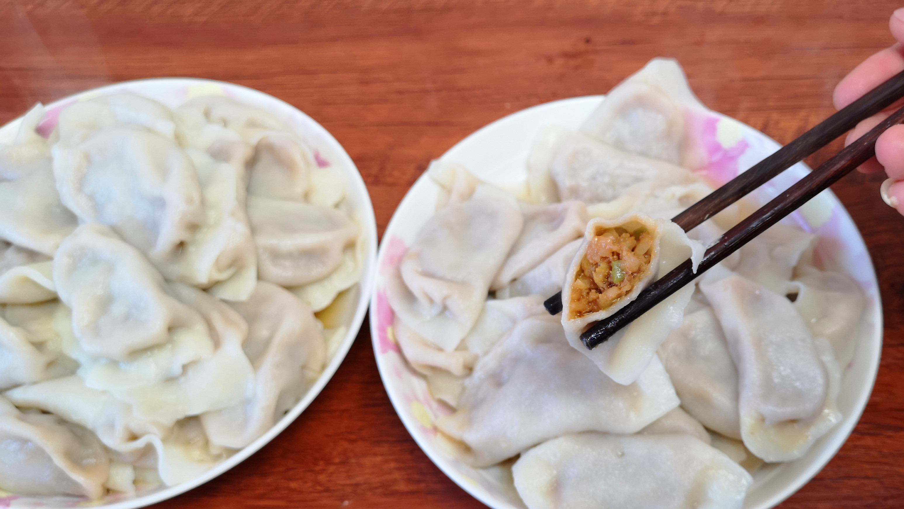 酸菜馅水饺好吃有窍门,调馅步骤要记牢,味道正宗饭店都没这个香