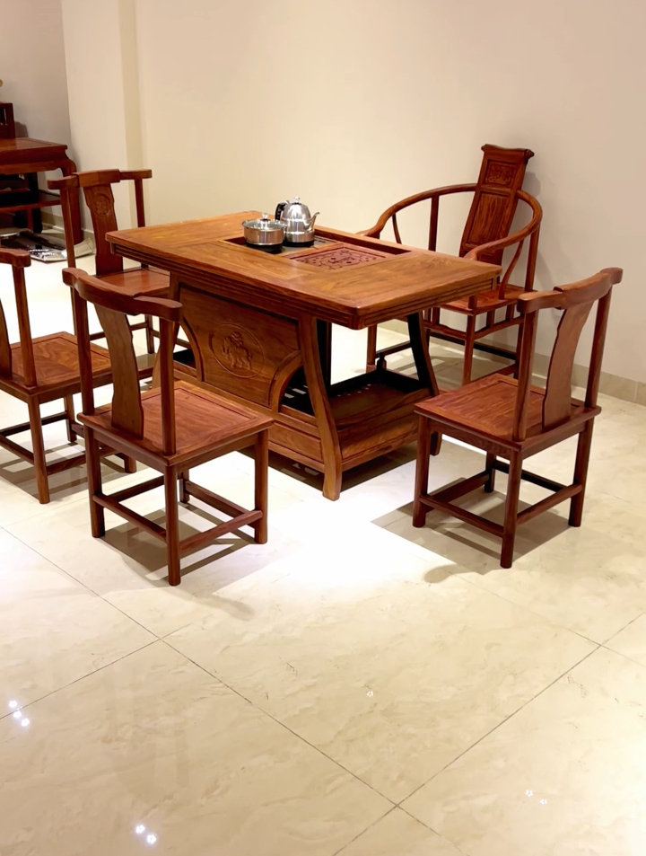 适合家用和中小型办公室的红木小茶台,款式经典,不占空间