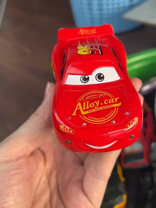 是时候让赛车总动员的闪电麦昆出击了