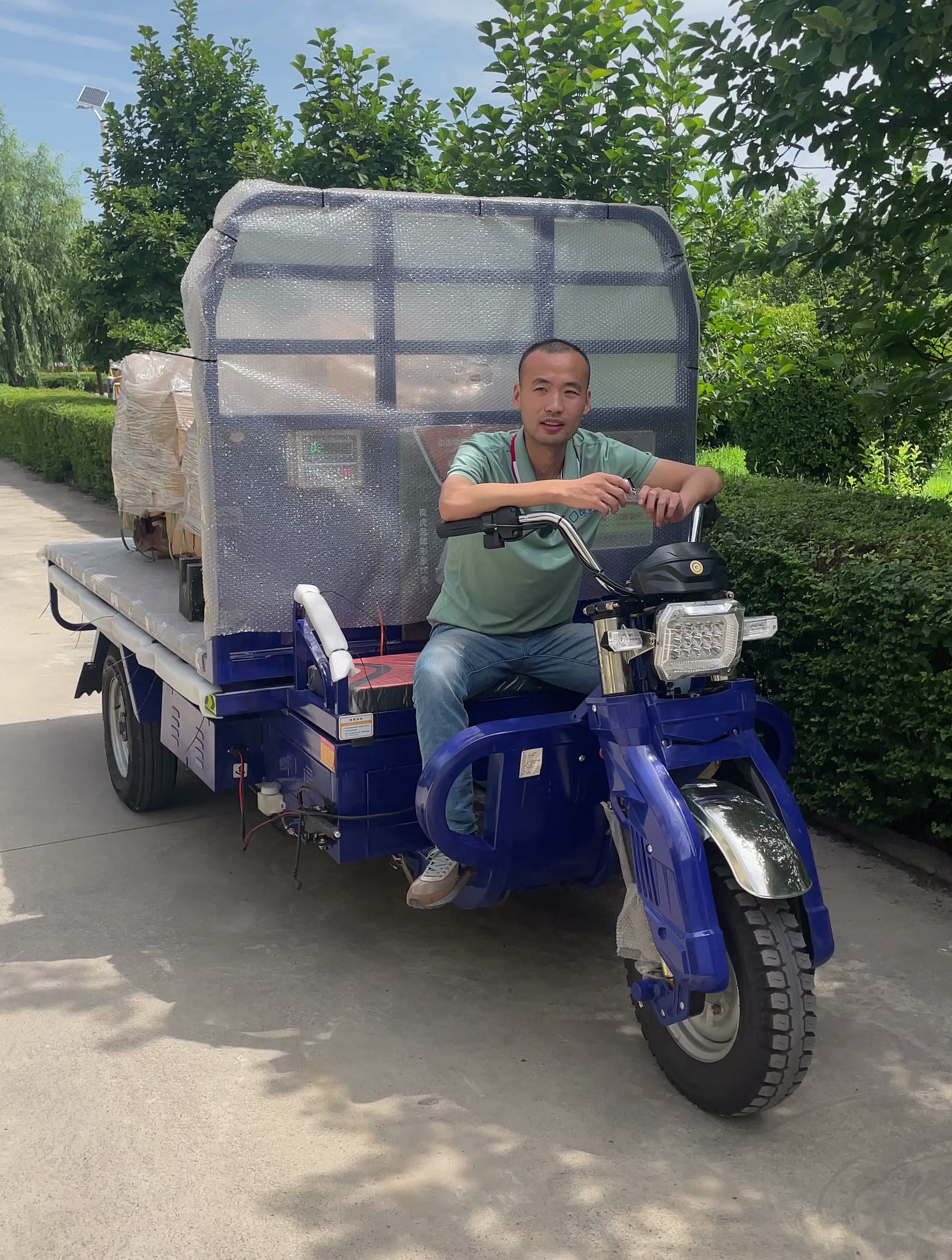 升降三轮车 多功能升降车 节省人工 良虎智能重型升降车