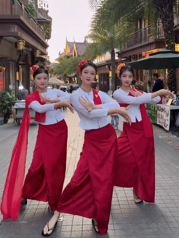 爱舞蹈爱生活户外舞蹈傣族舞