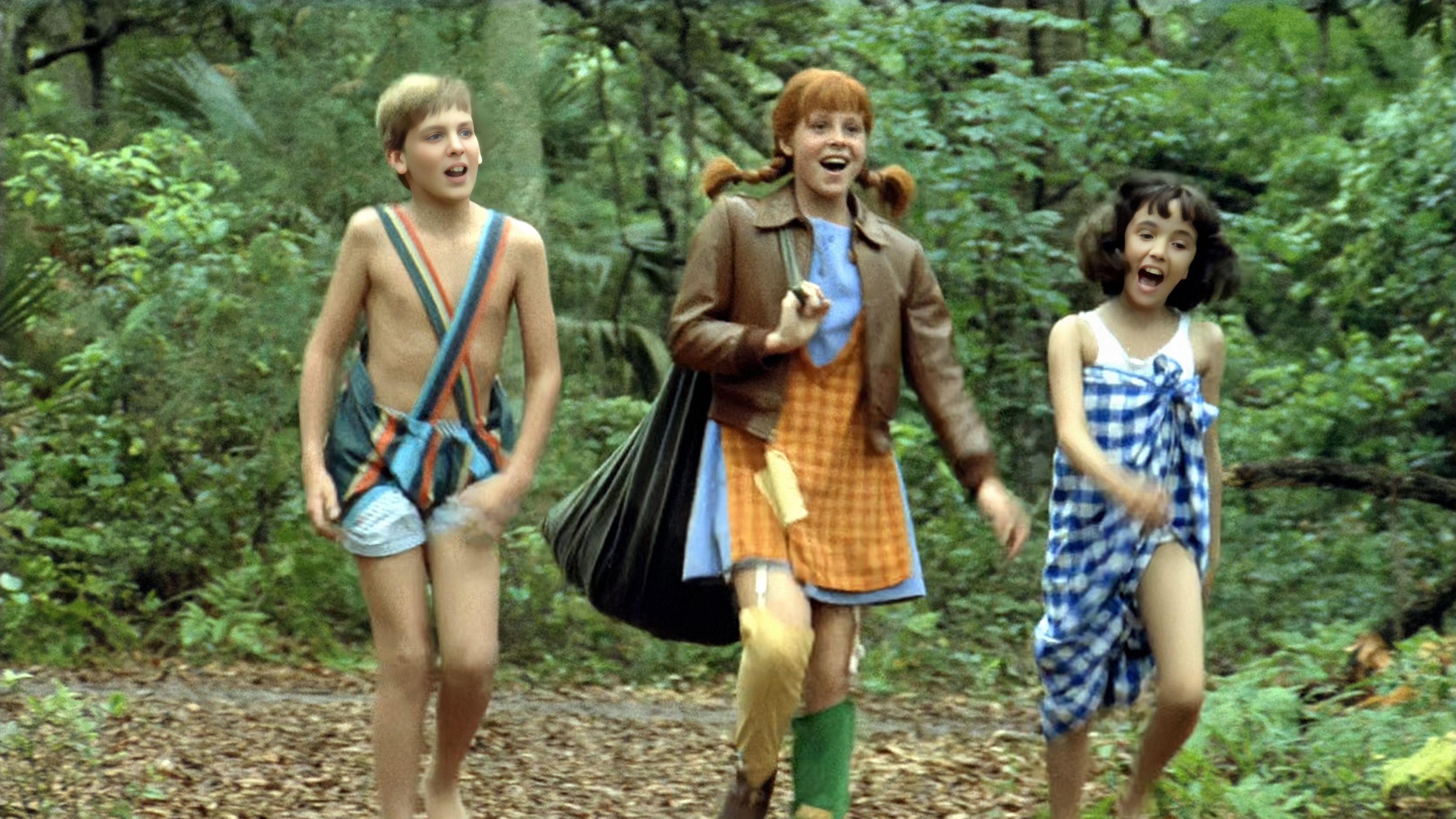 皮球妹:女孩的身体又弹又轻,快速转动身体就如同直升机一样飞天