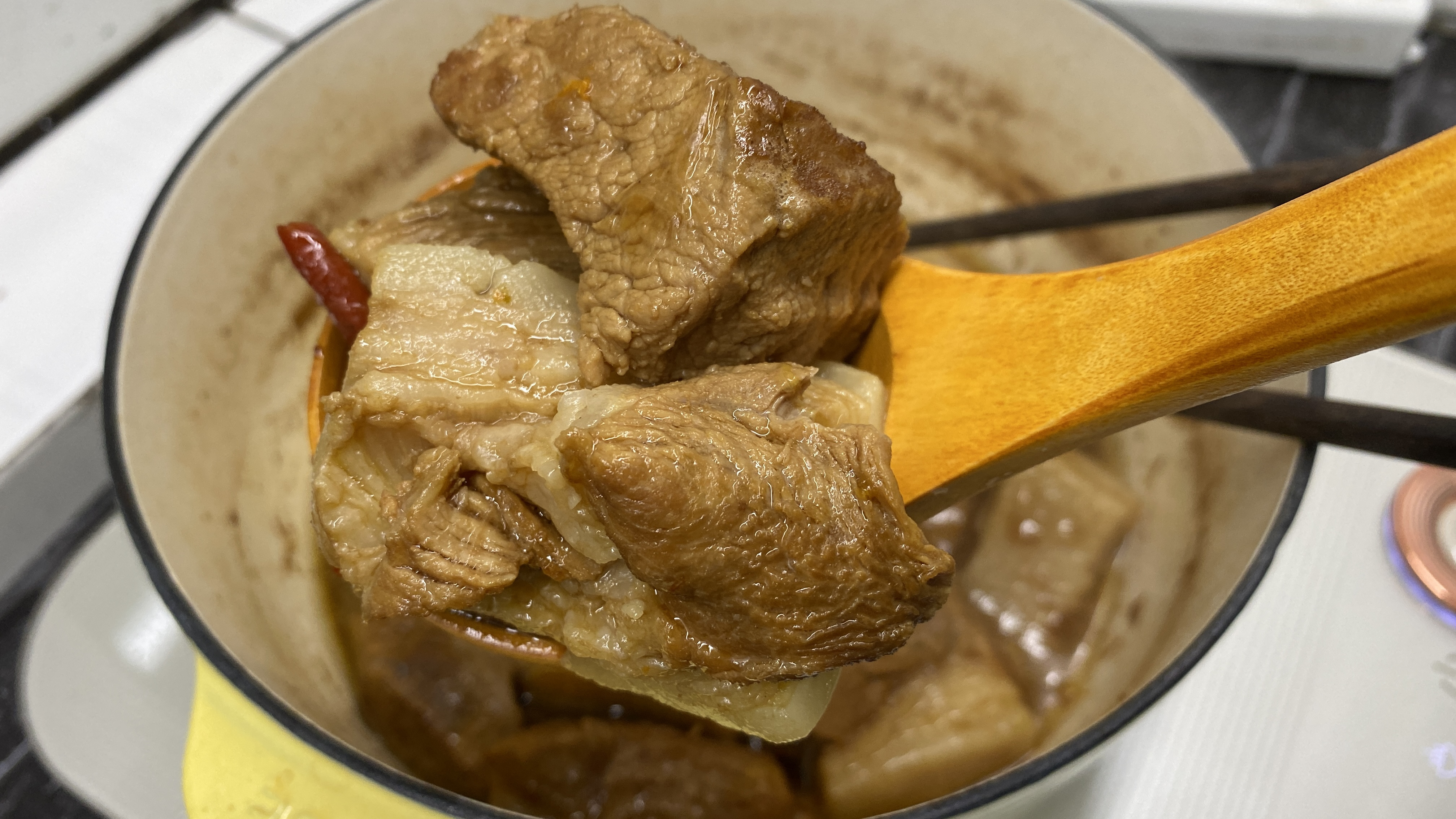 电磁炉珐琅锅炖肉