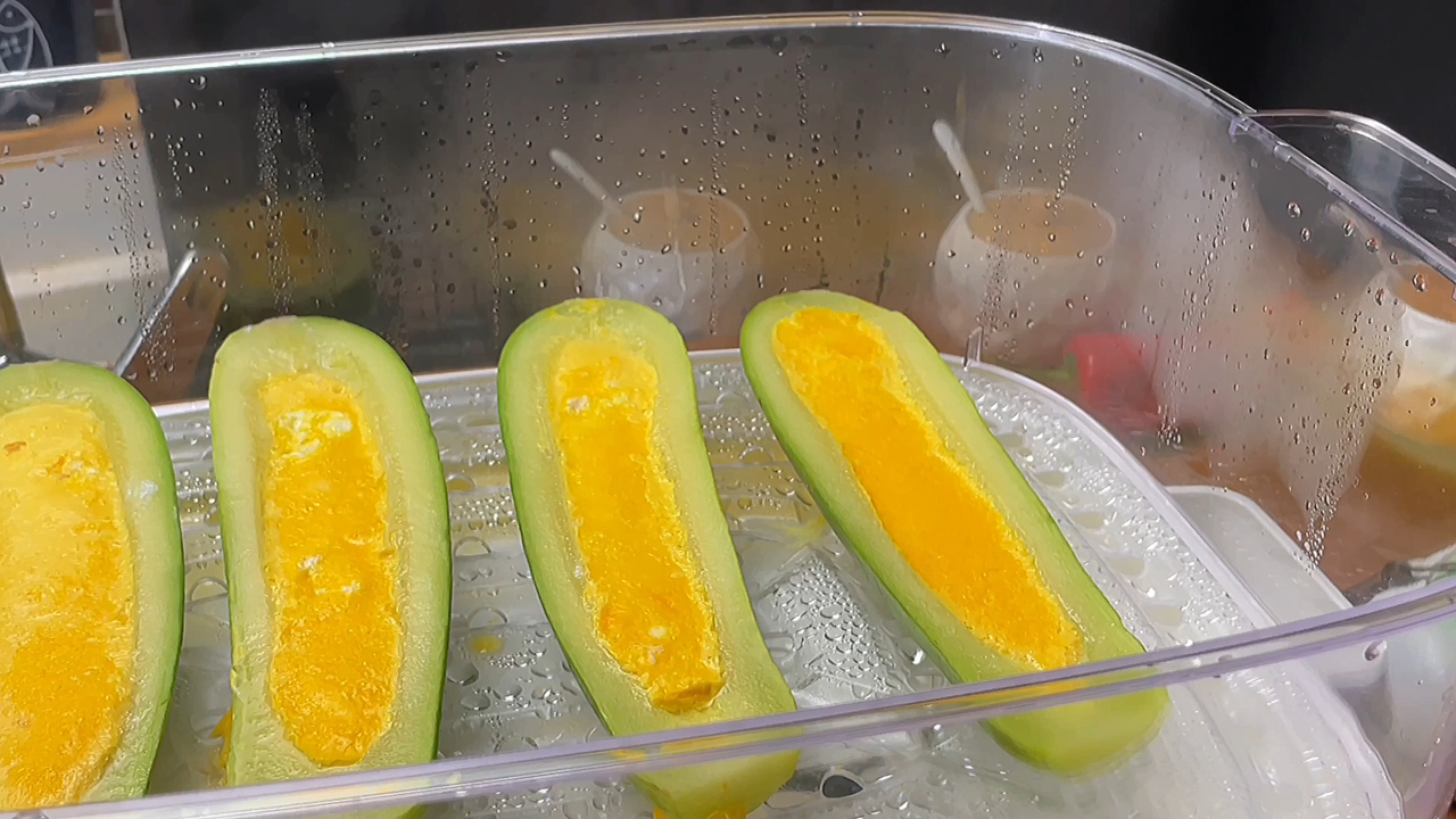 最近很火的西葫芦吃法,饭店一份卖88,成本不3元,学会能开店