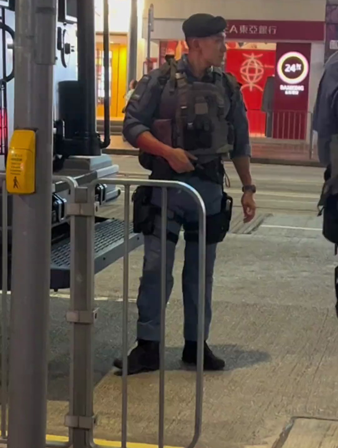 机场特警队(asu)反恐特勤队(ctru)哪个更酷 香港警察 你好香港