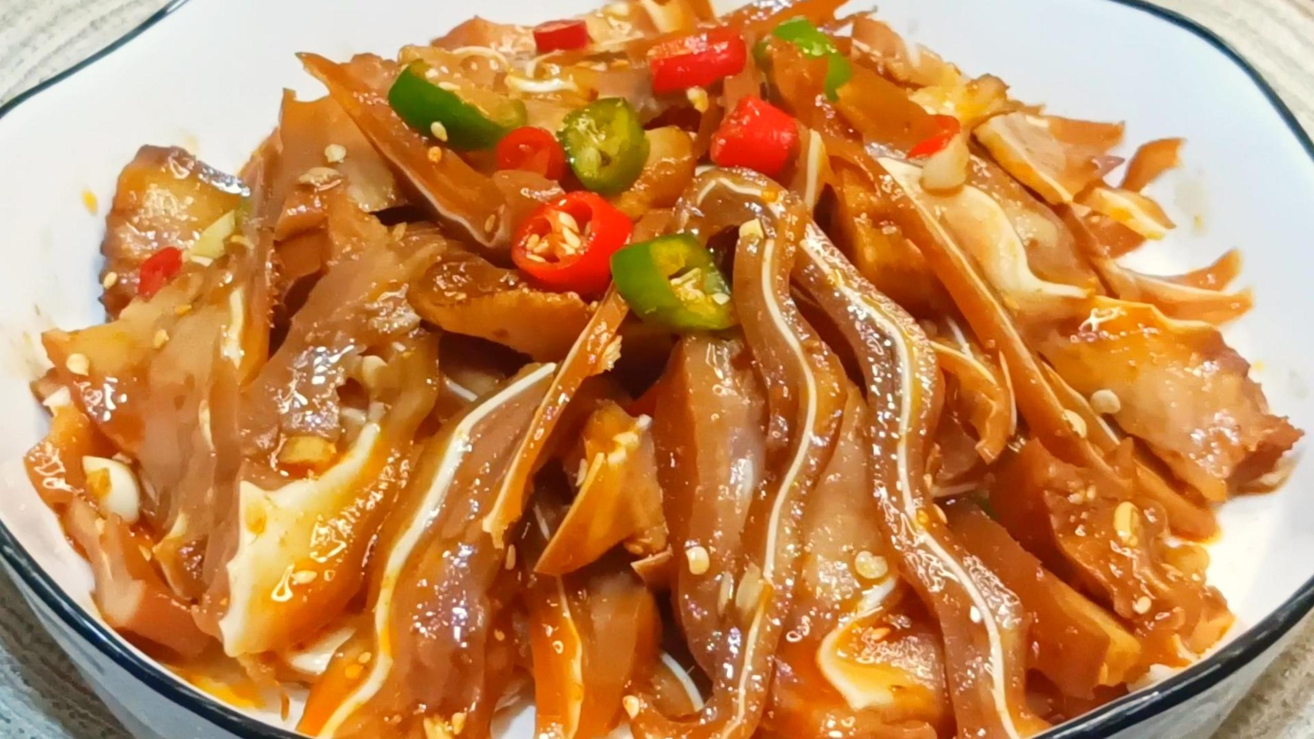 凉拌耳丝,清脆爽口更解馋,下酒必备
