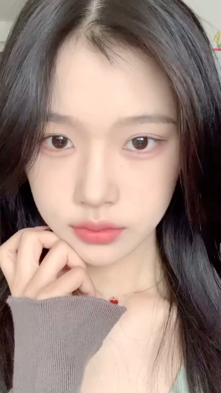 冬季氛围感学生妆分享!白月光素颜妆真的太绝了!