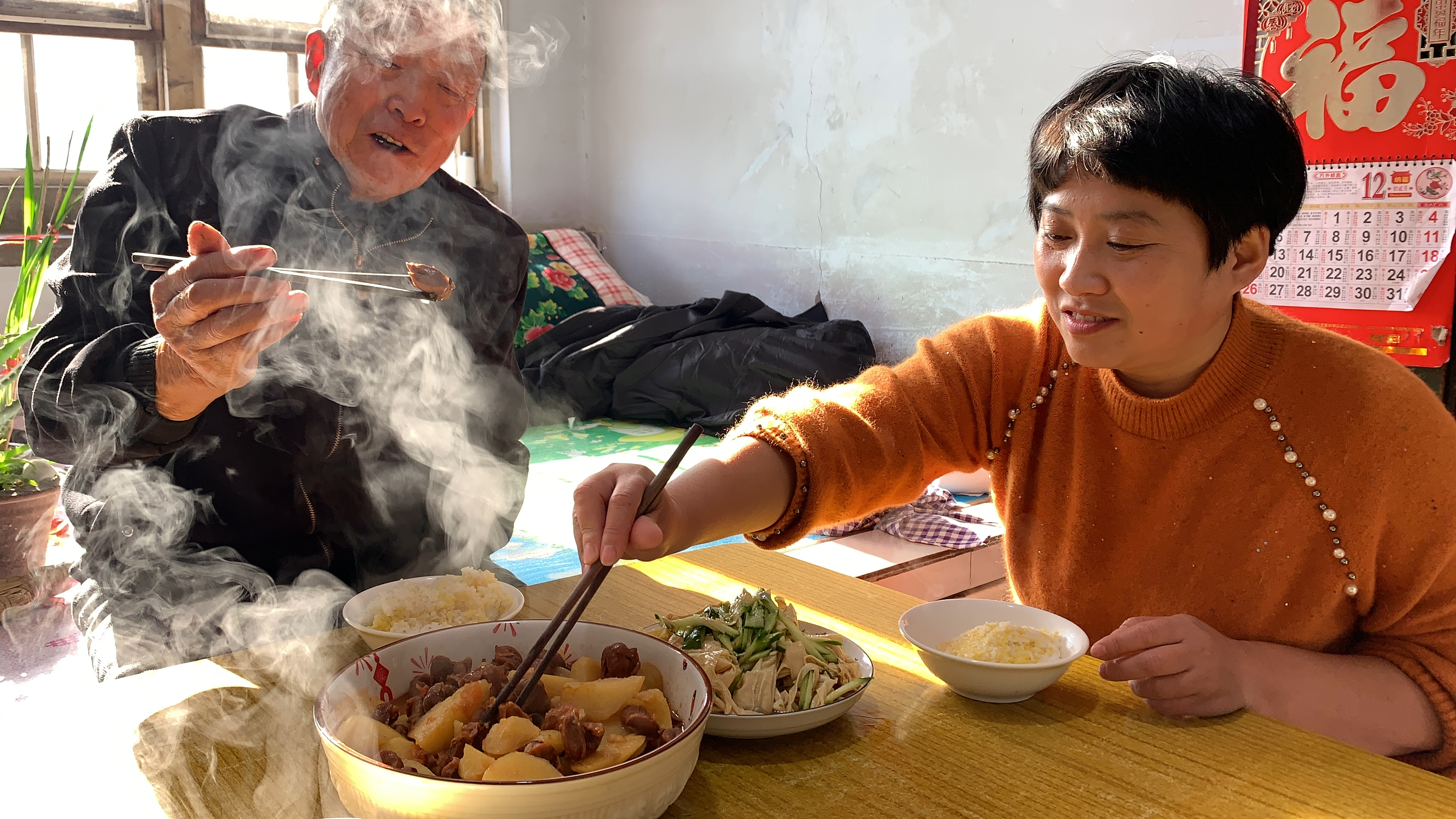 鸡胗别总炒着吃了，像我这样简单一做，好吃又入味，下酒还下饭