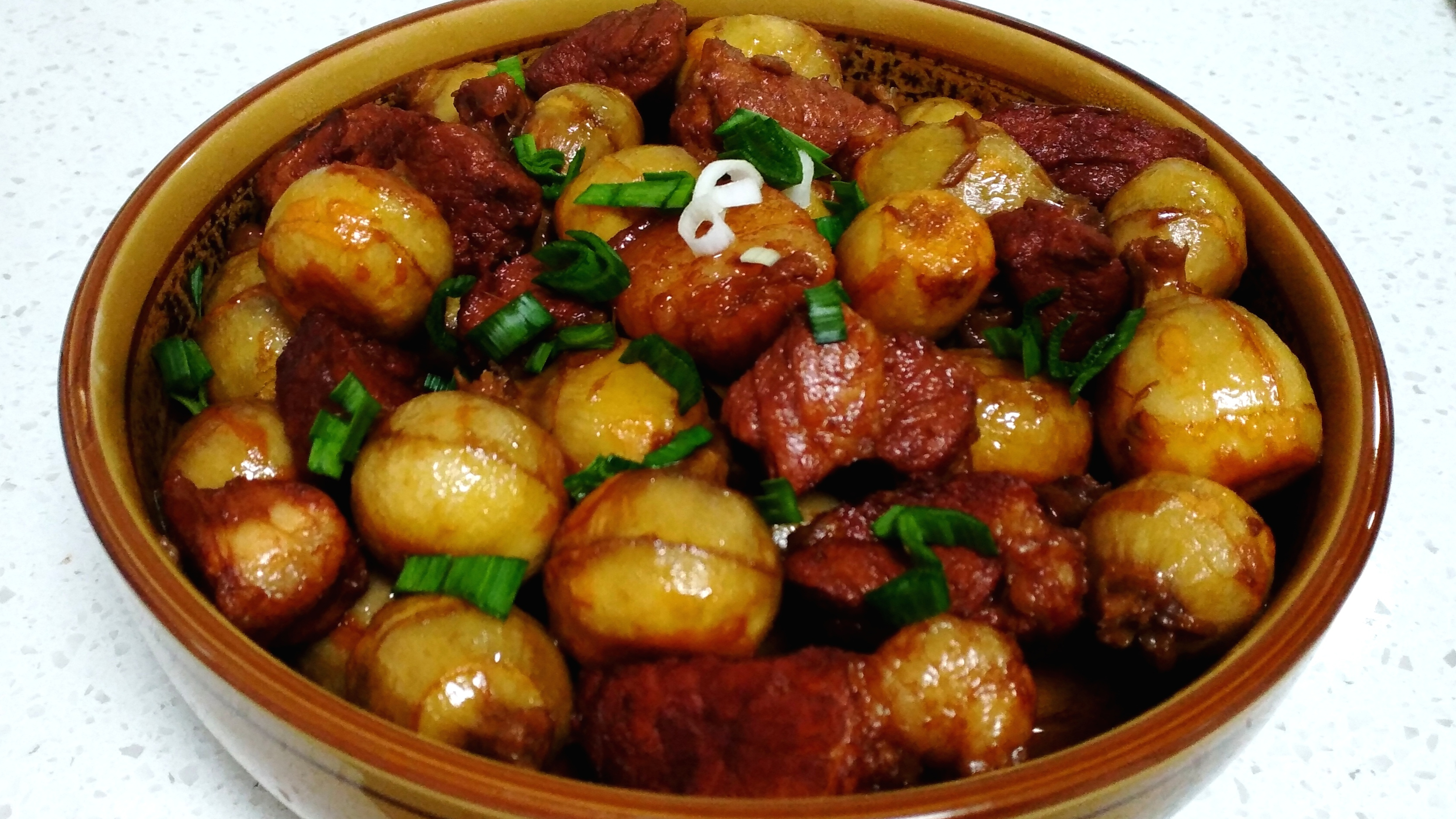 淮扬特色菜茨菇烧肉,粉糯鲜香,营养美味,新春宴客受欢迎