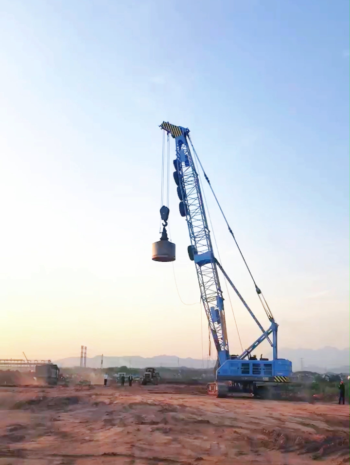 江西强夯机施工作业现场,吉安强夯施工,6000kn.m强夯