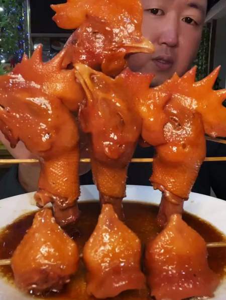 鸡头凤尾,一口下去,爆浆的感觉-度小视