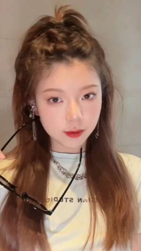 元气少女蓬松高颅顶马尾教程,一看就会-度小视