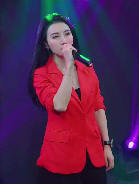 魏佳艺一首《孟婆的碗》凄美的歌声,动听的旋律,听醉了-度小视