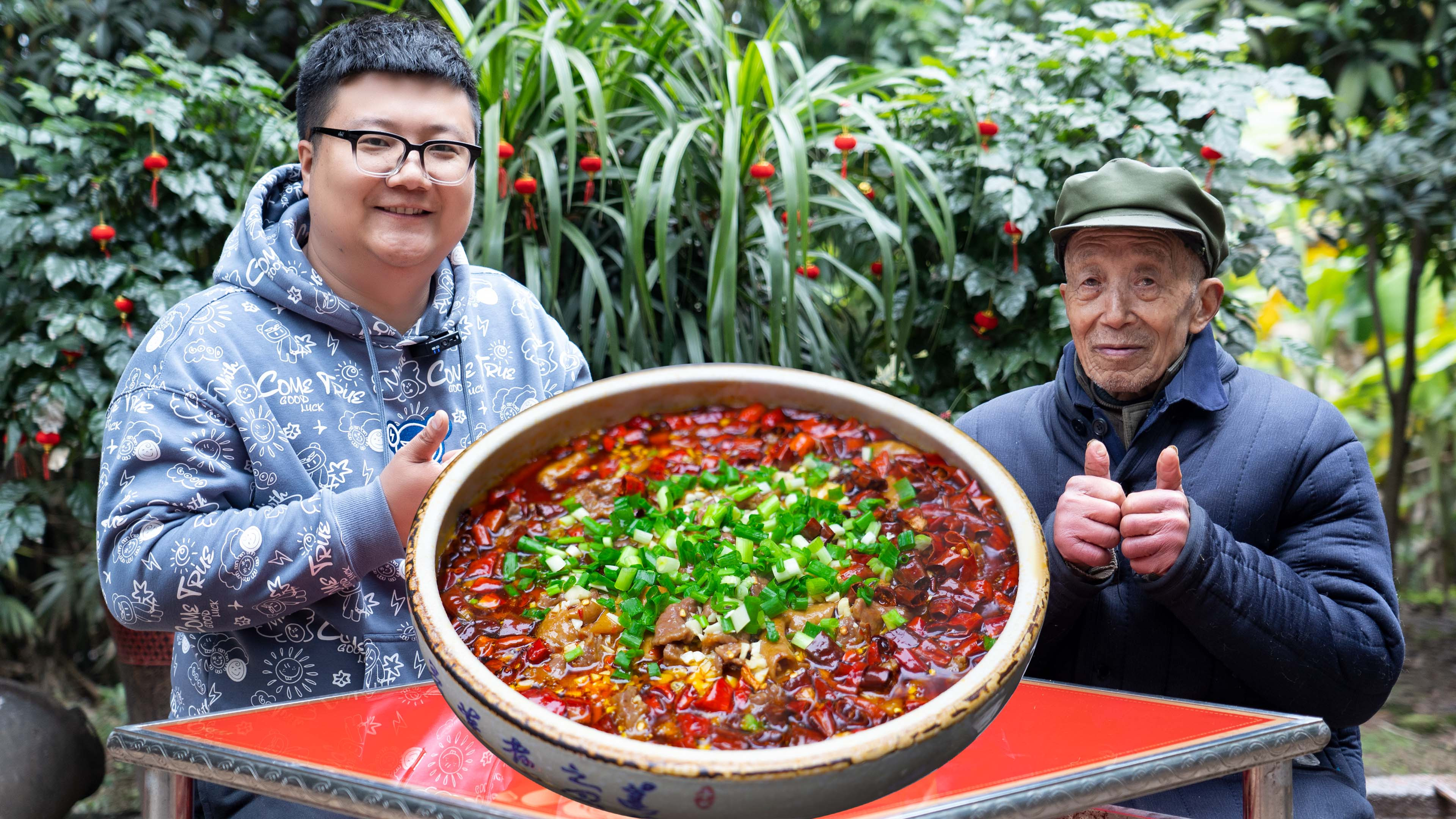 2斤牛肉,3斤肥肠,阿米秘制“肥肠牛肉”牛肉滑嫩肥肠入味,巴适